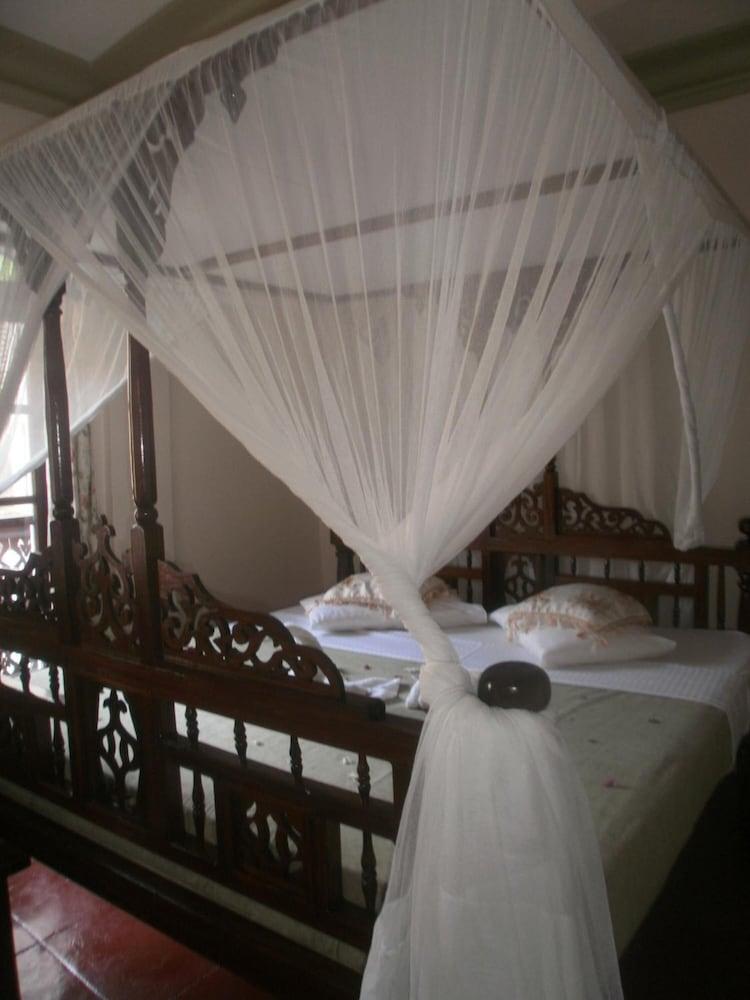 Asmini Palace Hotel Занзибар Экстерьер фото